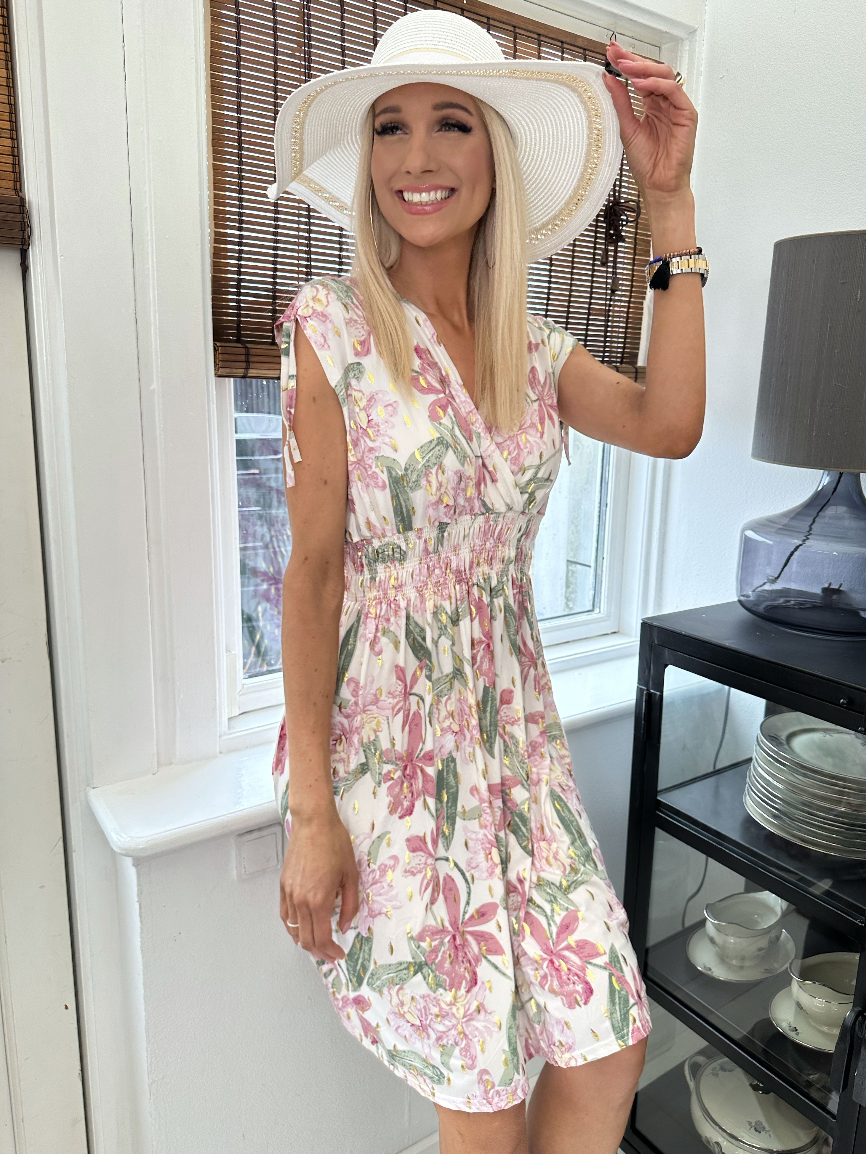 Pams Flower Short - Kort elastisk klänning i rynkfritt tyg